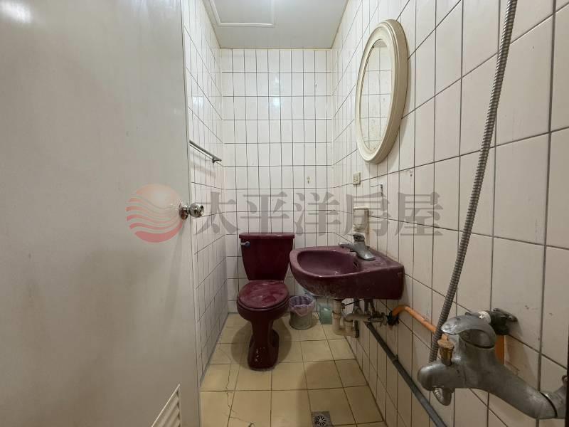 泰山買房賣屋明志國小旁方正三房,新北市泰山區明志路二段