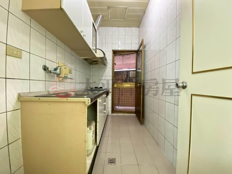 泰山買近雙捷超低公設高度可碩宅(工業用),新北市泰山區貴陽街