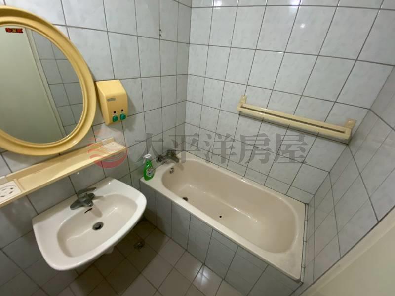 泰山買近雙捷超低公設高度可碩宅(工業用),新北市泰山區貴陽街