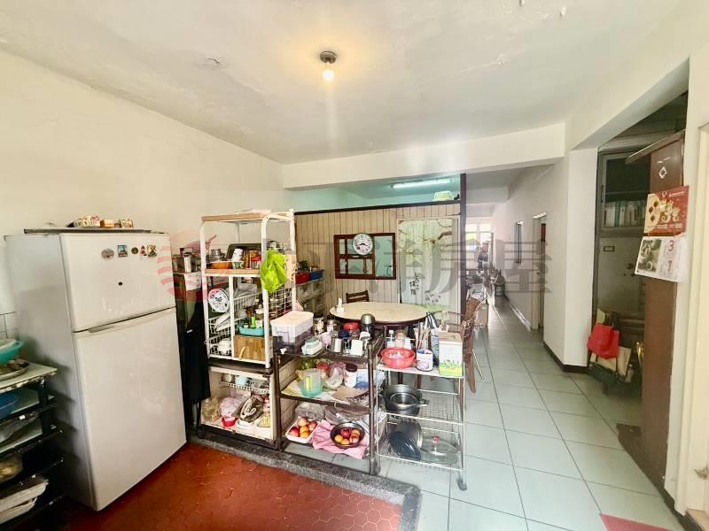 泰山買房賣屋十八甲旁邊間大坪數美寓,新北市泰山區明志路一段