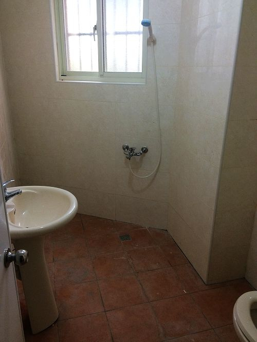 泰山買房賣屋精裝學區美透天,新北市泰山區明志路三段