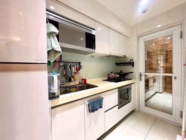 五股買房賣屋伯爵小資兩房平車,新北市五股區芳洲七路