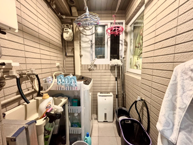 五股買房賣屋伯爵小資兩房平車,新北市五股區芳洲七路