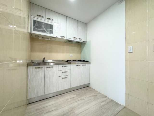 泰山買房賣屋塭仔圳第一排絕美三房,新北市泰山區漢口街