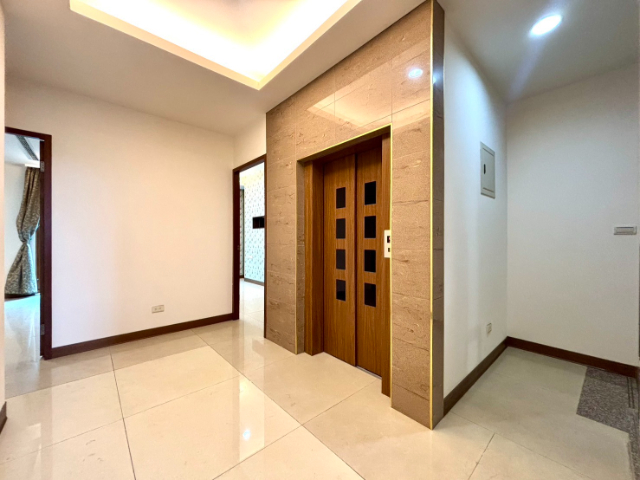 五股買房賣屋水碓百坪電梯御墅,新北市五股區水碓五路