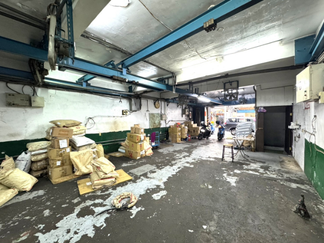 稀有市區貨梯透天廠房(工業用),新北市五股區成泰路二段