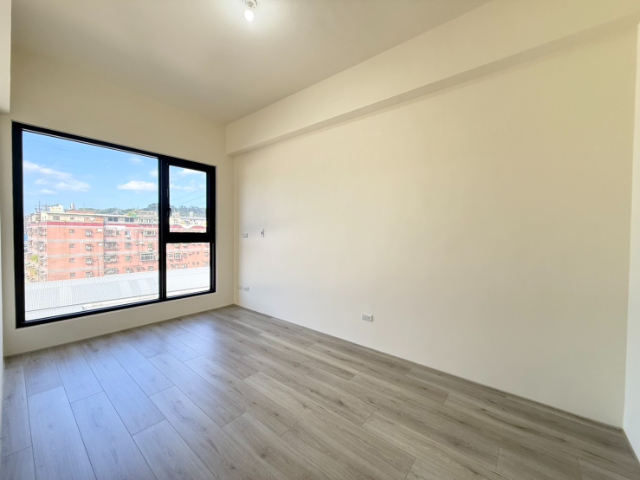 五股買房賣屋富總雙主臥三房車,新北市五股區新城一路