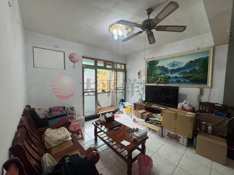 泰山買房賣屋中和環球旁邊間方正頂佳,新北市中和區民享街