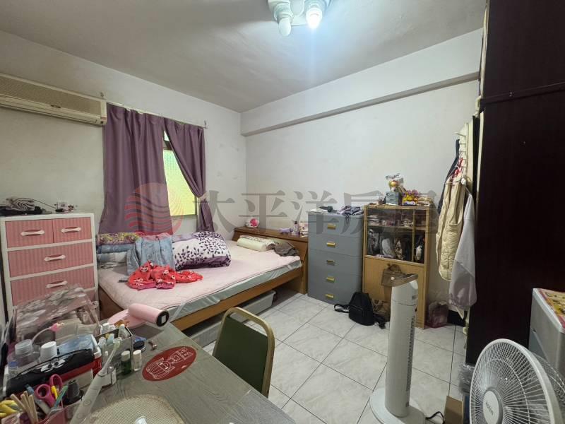 泰山買房賣屋中和環球旁邊間方正頂佳,新北市中和區民享街