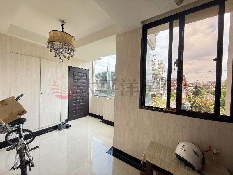 泰山買房賣屋辭修獨梯邊間精美三樓,新北市泰山區辭修路