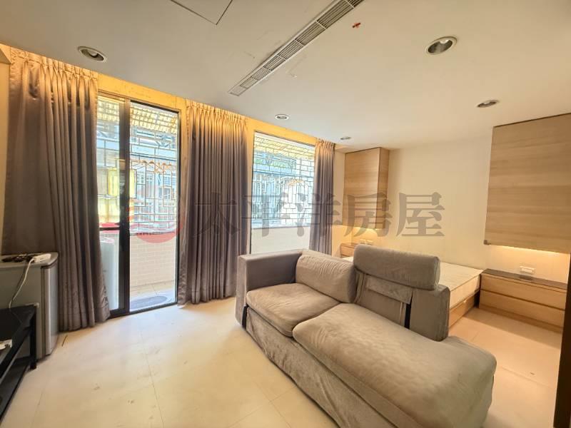 泰山買房賣屋辭修獨梯邊間精美三樓,新北市泰山區辭修路