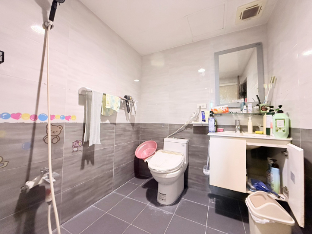 泰山買房賣屋15%低公設稀有電梯大四房,新北市泰山區泰林路二段