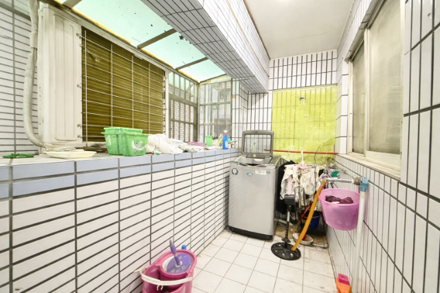 泰山買房賣屋15%低公設稀有電梯大四房,新北市泰山區泰林路二段