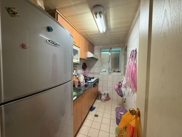 ⭐泰山買房賣屋低公設雙學區方正三房車,新北市泰山區泰林路二段