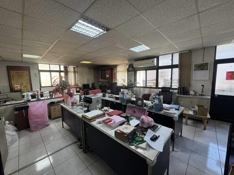 大地坪好使用邊間透天貨梯廠房,新北市五股區四維路