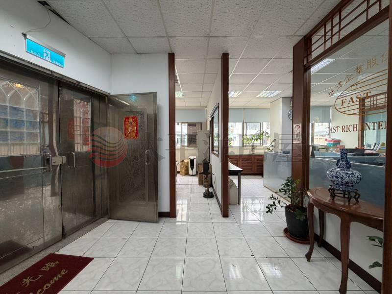 泰山買捷運A6旁科技人企業總部(工業用),新北市泰山區新北大道六段