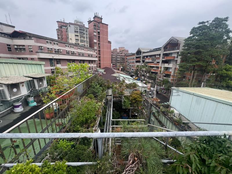 五股買房賣屋德音學區多層使用公寓,新北市五股區明德路