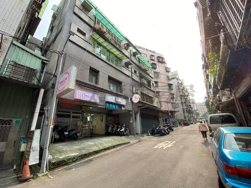 ☀泰山買房賣屋公園學區收租三房,新北市泰山區明志路三段