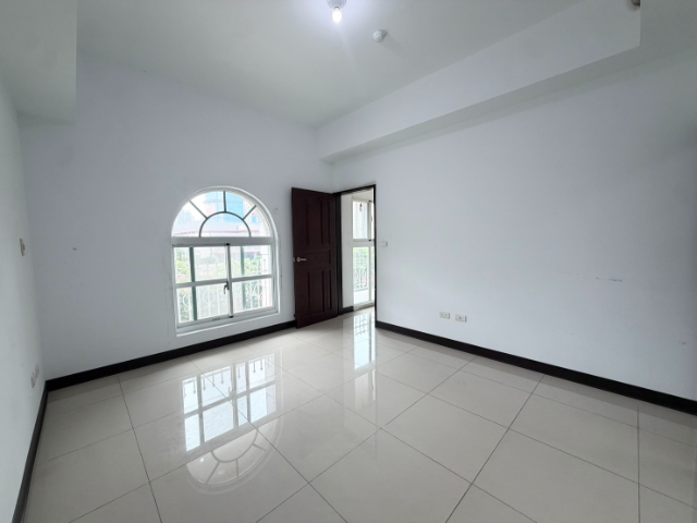 新莊副都心上居銀座御邸四房車,新北市新莊區昌學街