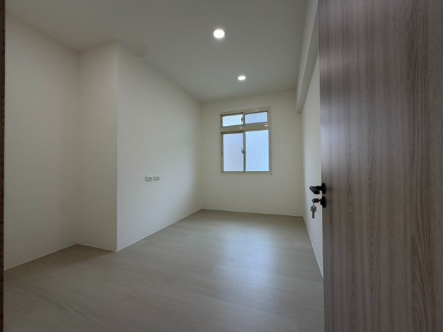 ☀泰山買房賣屋18甲精緻邊間美裝宅,新北市泰山區明志路一段