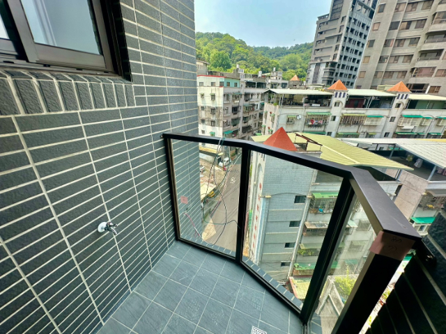 ☀泰山買房賣屋新屋明廳高樓採光大兩房車,新北市泰山區明志路二段
