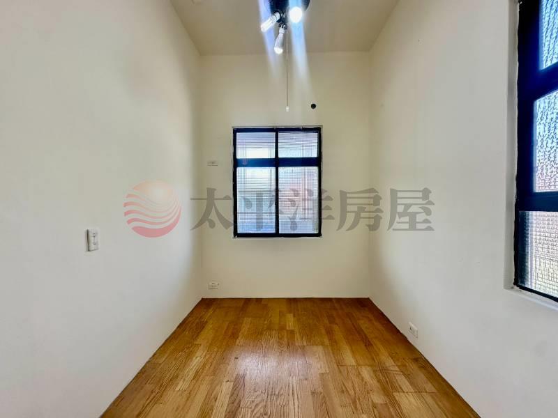 ☀雙捷運最低總價採光美宅(工業用),新北市泰山區德安街