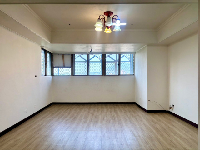 ☀五股買房賣屋低公設景觀四房車,新北市五股區凌雲路一段