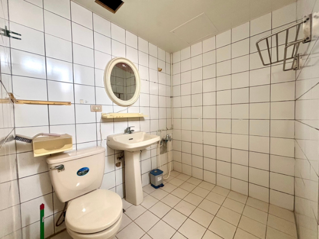 ☀五股買房賣屋低公設景觀四房車,新北市五股區凌雲路一段