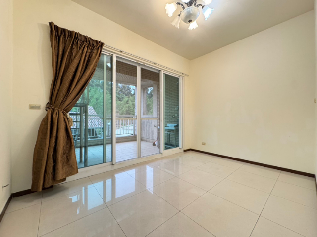 ☀五股買房賣屋稀有好停車築樂邊間透天,新北市五股區御史路