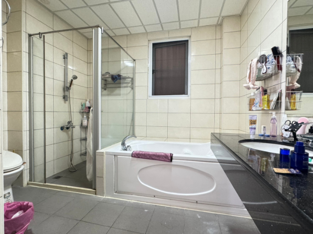 ☀五股買房賣屋稀有好停車築樂邊間透天,新北市五股區御史路