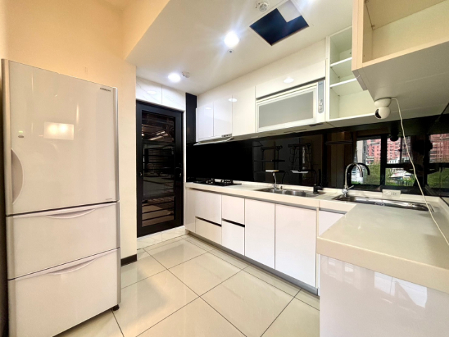 五股買房賣屋SKY1大露臺精裝兩房車,新北市五股區新五路三段