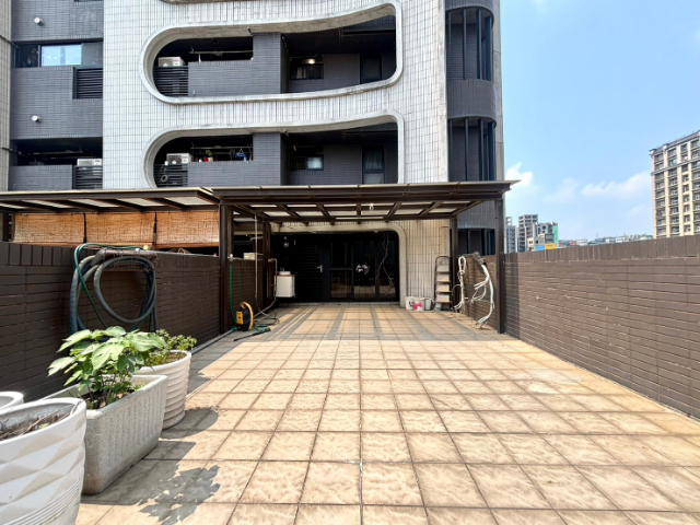 五股買房賣屋SKY1大露臺精裝兩房車,新北市五股區新五路三段