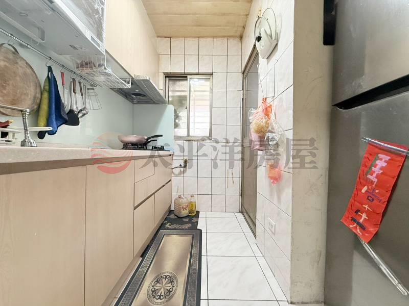 星洲挑高大空間四房大車位,新北市五股區成泰路一段