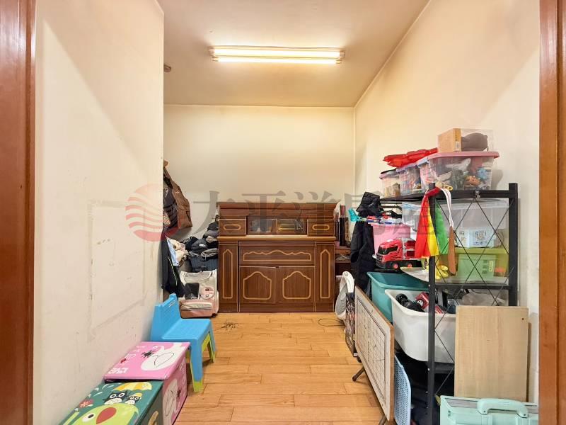 星洲挑高大空間四房大車位,新北市五股區成泰路一段