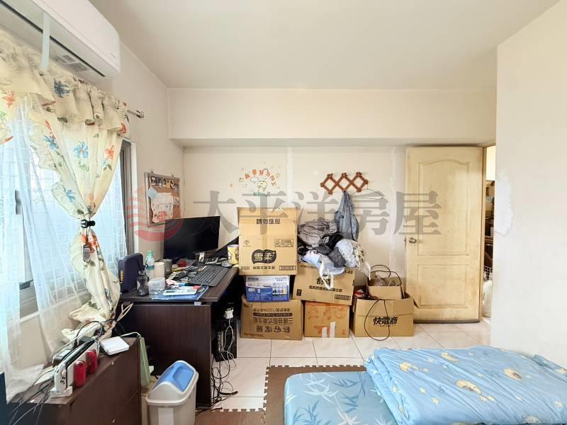 星洲挑高大空間四房大車位,新北市五股區成泰路一段