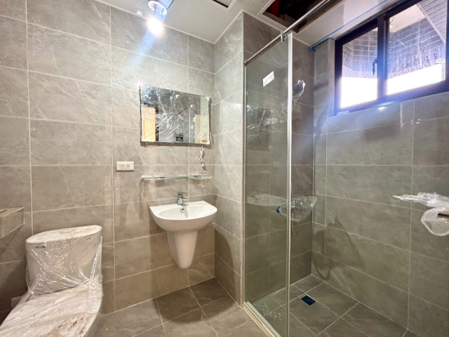 ☀泰山買房賣屋明志天璽．露臺戶採光兩房車,新北市泰山區明志路二段