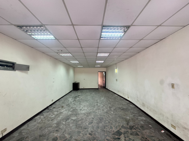 泰山買房賣屋麥當勞旁稀有透天金店面,新北市泰山區泰林路二段