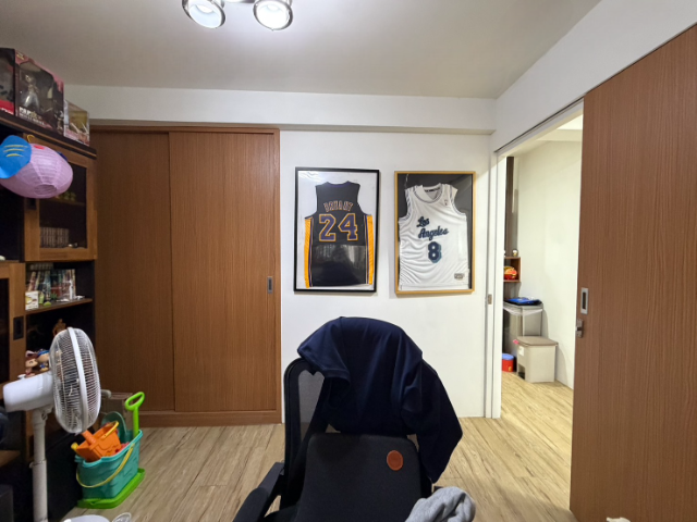 泰山買房賣屋國中旁免整理美3房,新北市泰山區泰林路二段
