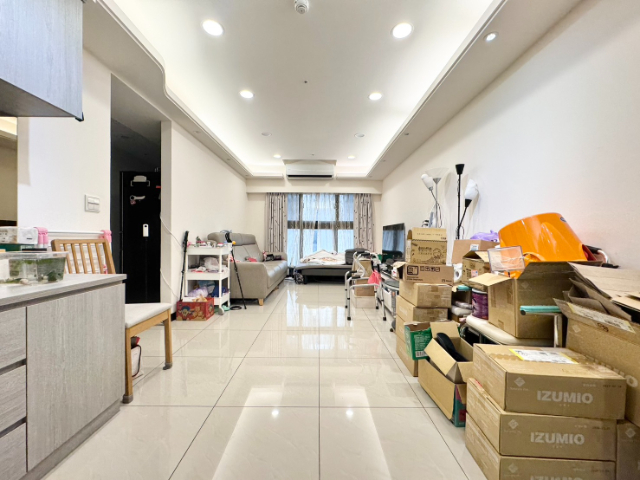 五股買房賣屋世界高樓邊間三房車,新北市五股區新城三路