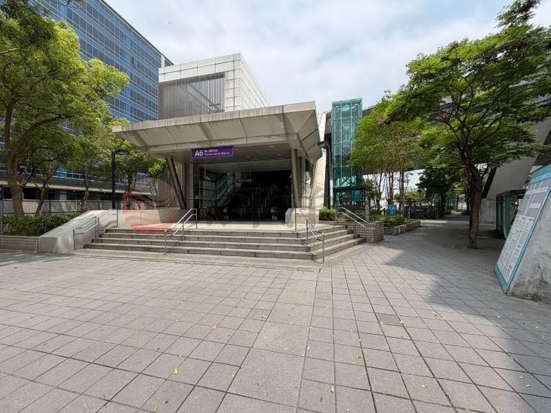 泰山買房賣屋漢口邊間方正前後陽台,新北市泰山區漢口街