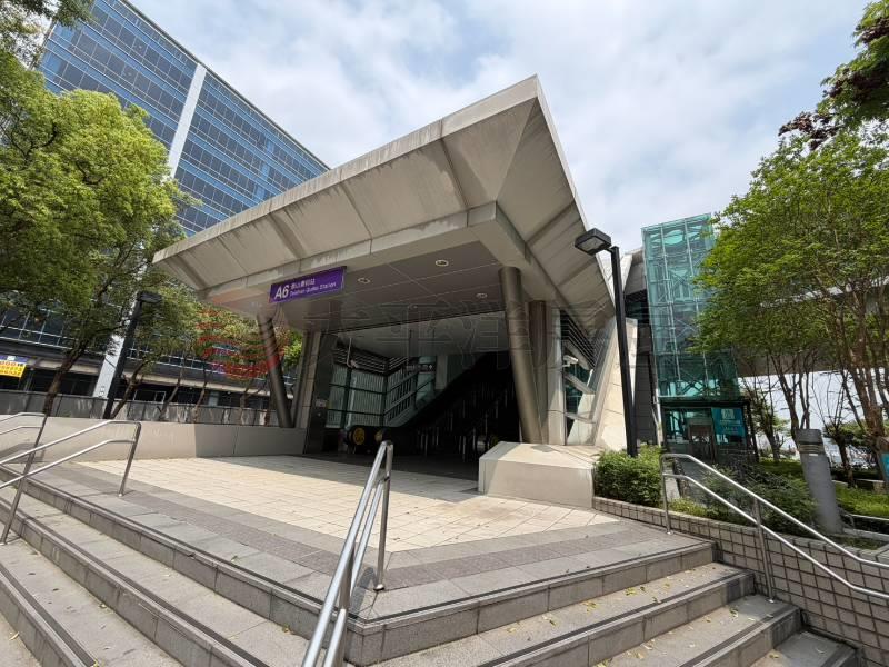 泰山買房賣屋漢口邊間方正前後陽台,新北市泰山區漢口街
