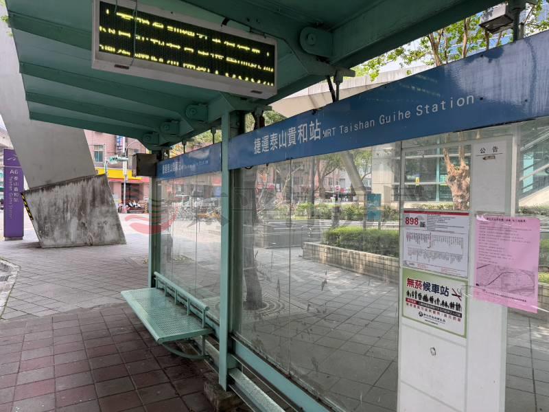 泰山買房賣屋漢口邊間方正前後陽台,新北市泰山區漢口街