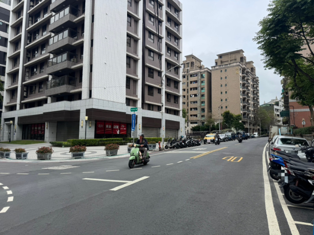 五股買房賣屋臻愛低公設三房美居,新北市五股區御史路