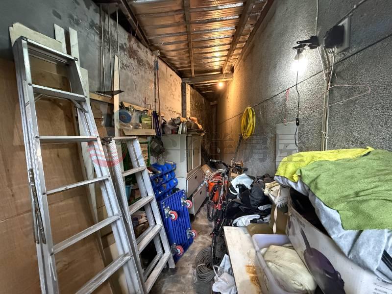 泰山買房賣屋活巷面寬邊間好停車壹樓,新北市五股區西雲路