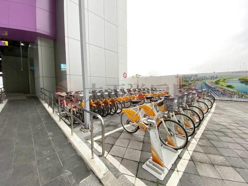 泰山買房賣屋塭仔圳稀有三房雙車位,新北市泰山區信華段五小段
