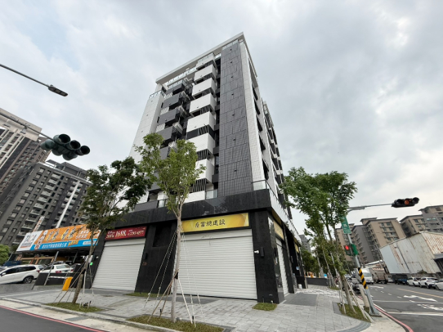 全新富總稀有雙主臥三房車,新北市五股區新城一路