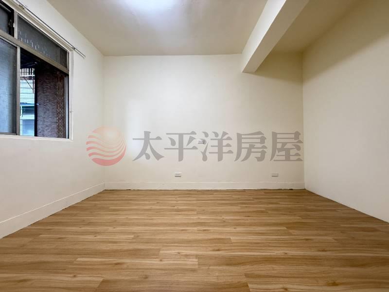 雙學區邊間前後陽台三房,新北市泰山區泰林路二段