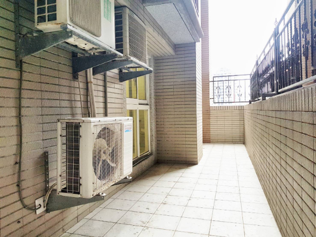 五股買房賣屋蘇黎市景觀露台三房車,新北市五股區芳洲八路