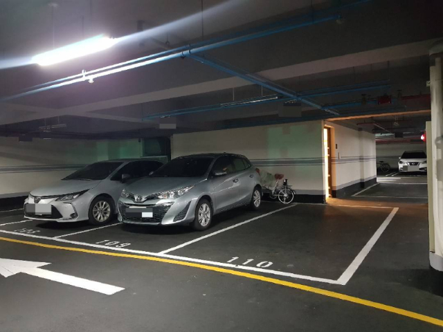 五股買房賣屋蘇黎市景觀露台三房車,新北市五股區芳洲八路