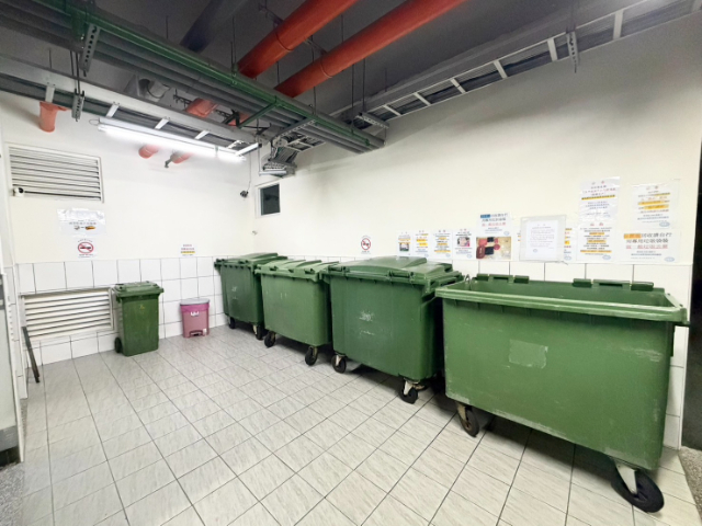 五股買房賣屋伯爵花園金店面,新北市五股區芳洲七路
